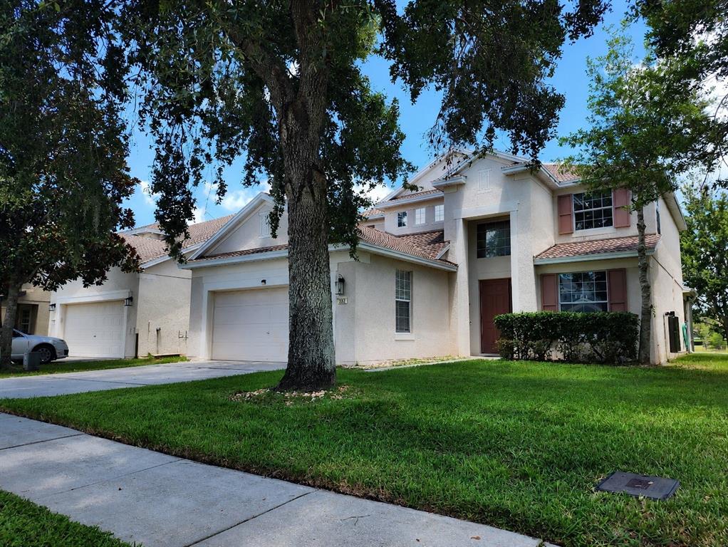 992 NODDING SHADE DRIVE