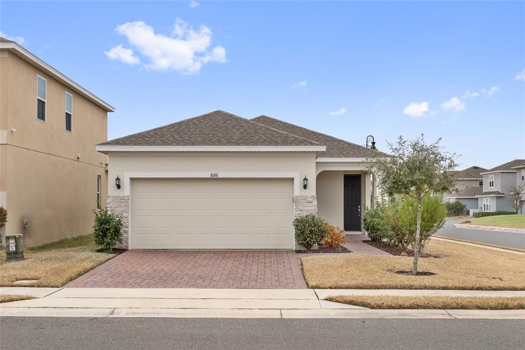 1686 SWAN SWIM DRIVE