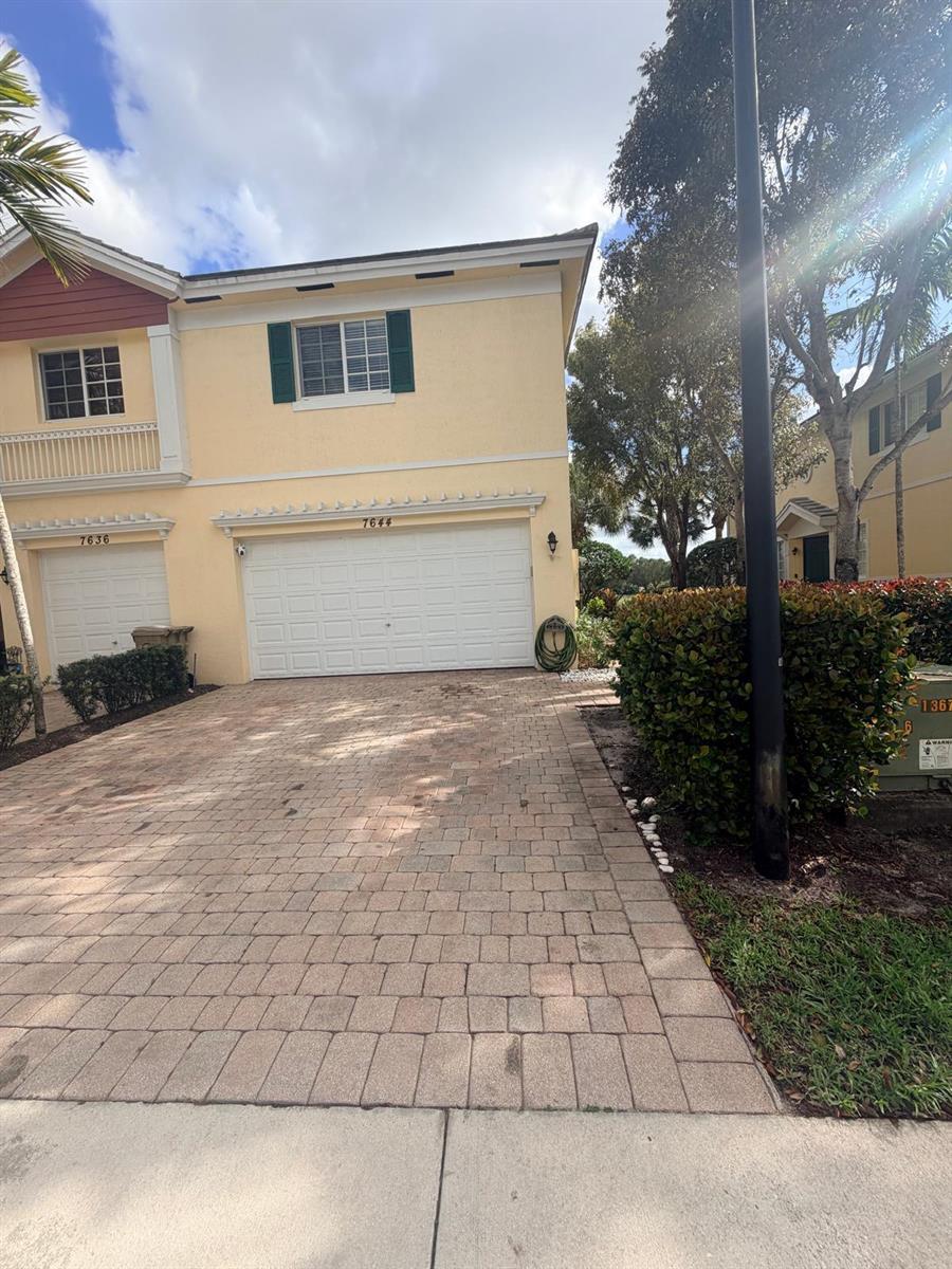 7644 Foxcroft Lane # 7644, Davie FL 33328