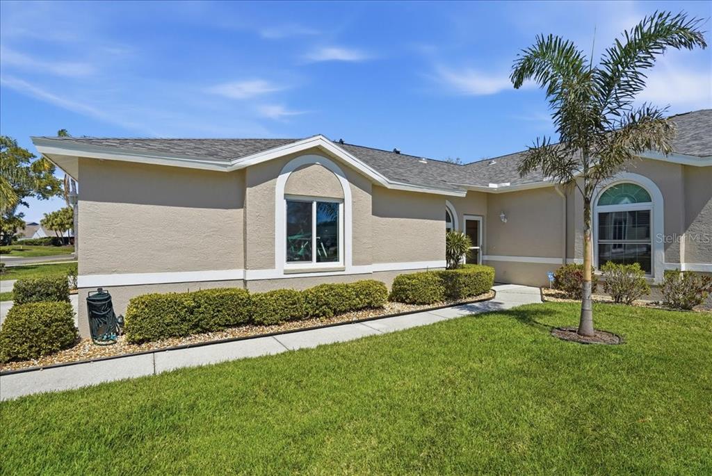 6911 STONEYWALK COURT