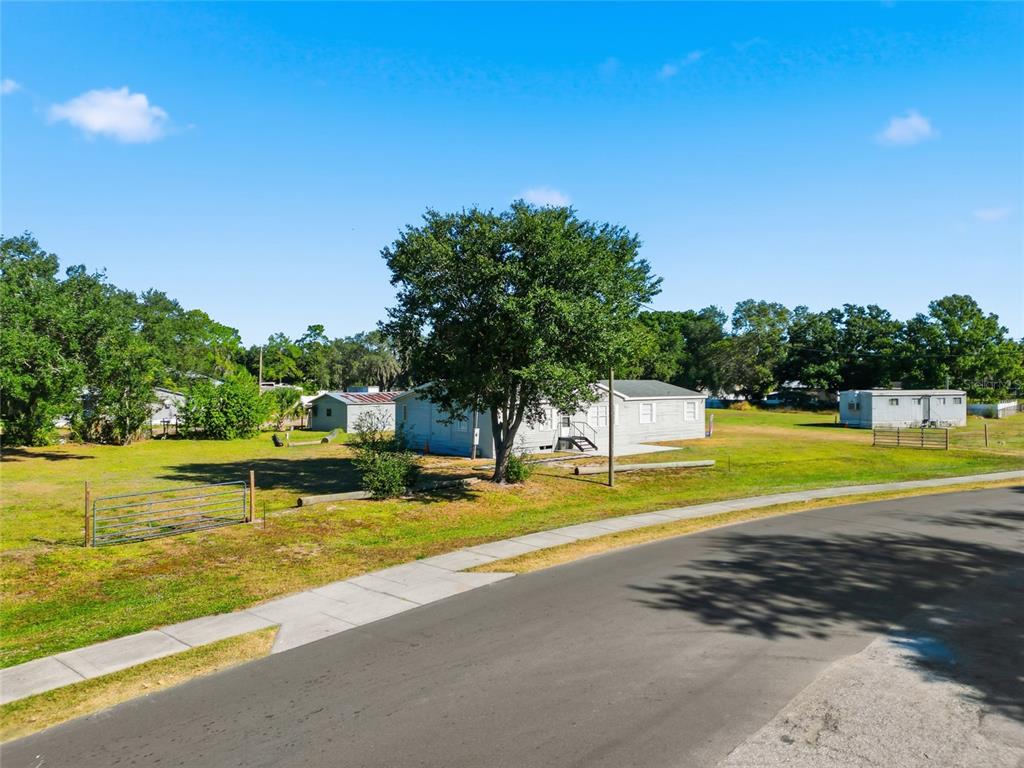 12422 BALM RIVERVIEW ROAD, RIVERVIEW, FL — photo 4 of 13