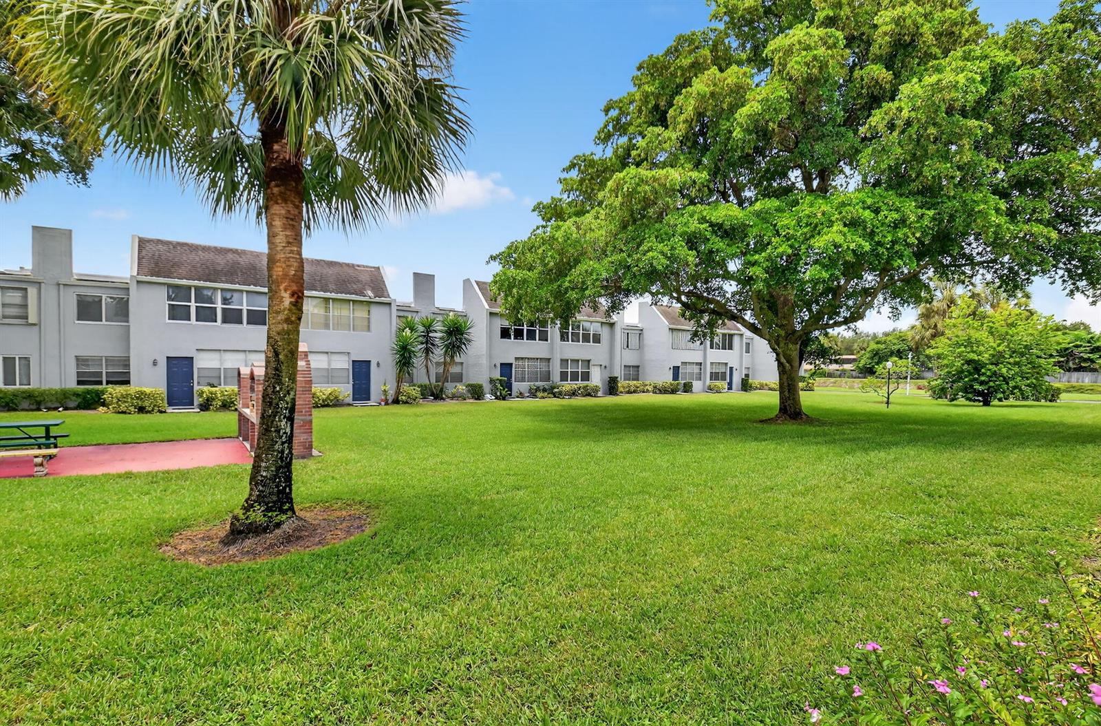 2340 SW 22 Avenue # 312, Delray Beach FL 33445