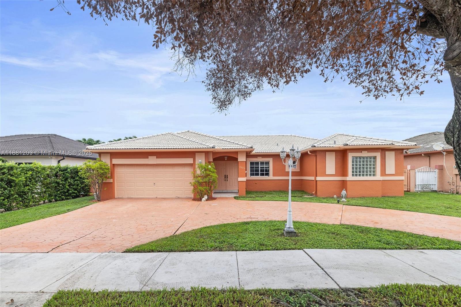 8883 NW 174th Ter, Hialeah FL 33018