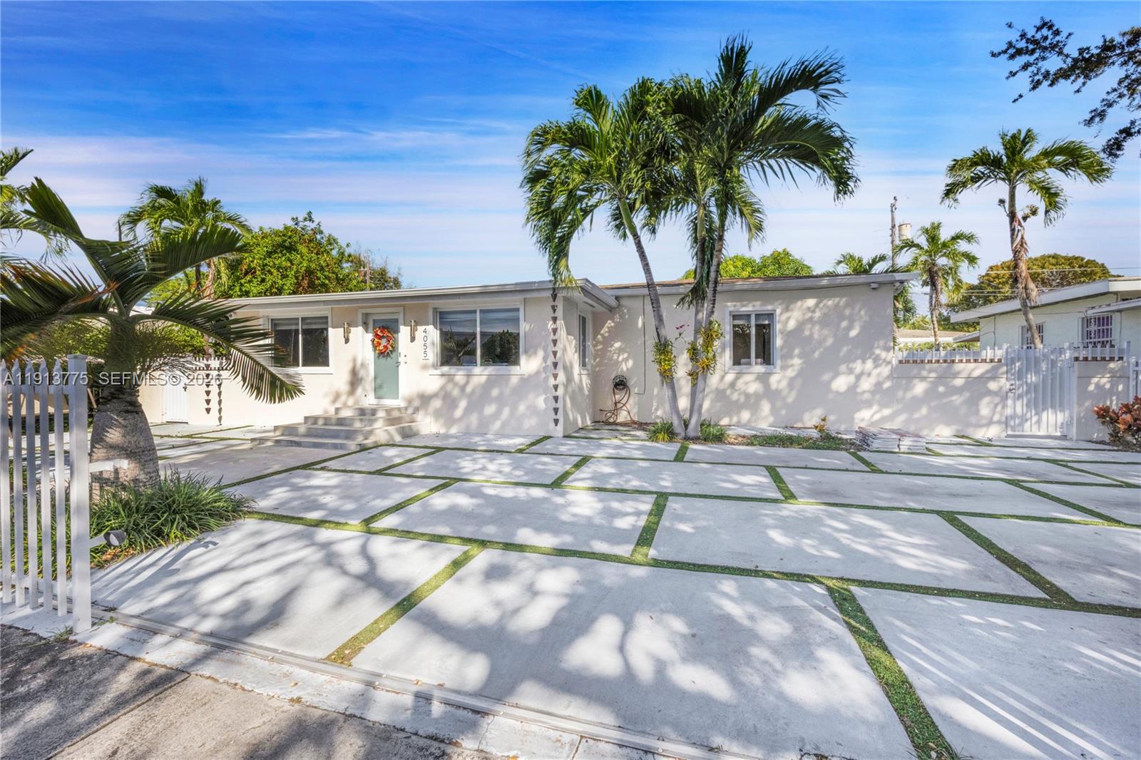 4055 SW 7th St, Miami FL 33134