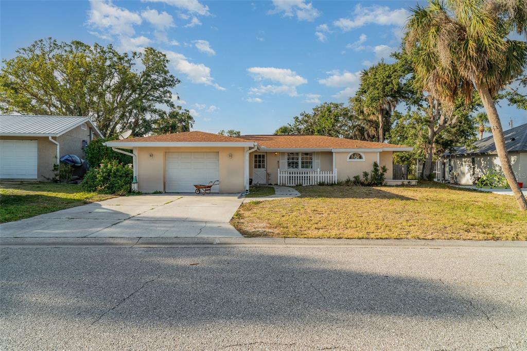 504 CASAS BONITAS DRIVE