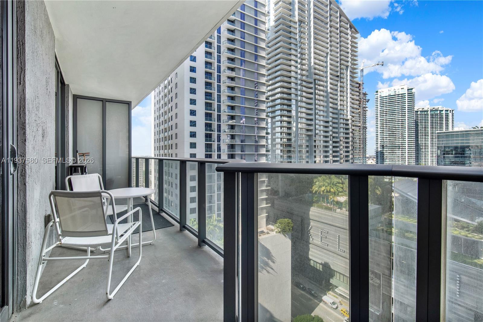 45 SW 9th St # 1609, Miami FL 33130