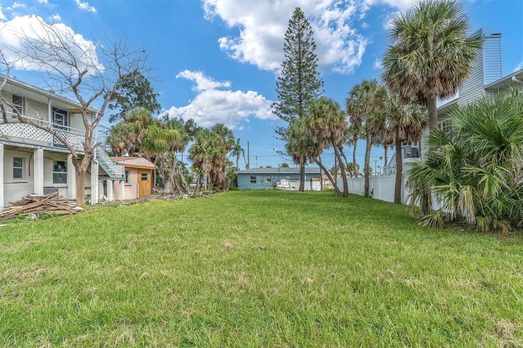 623 73RD AVENUE, ST PETE BEACH, FL — photo 3 of 14