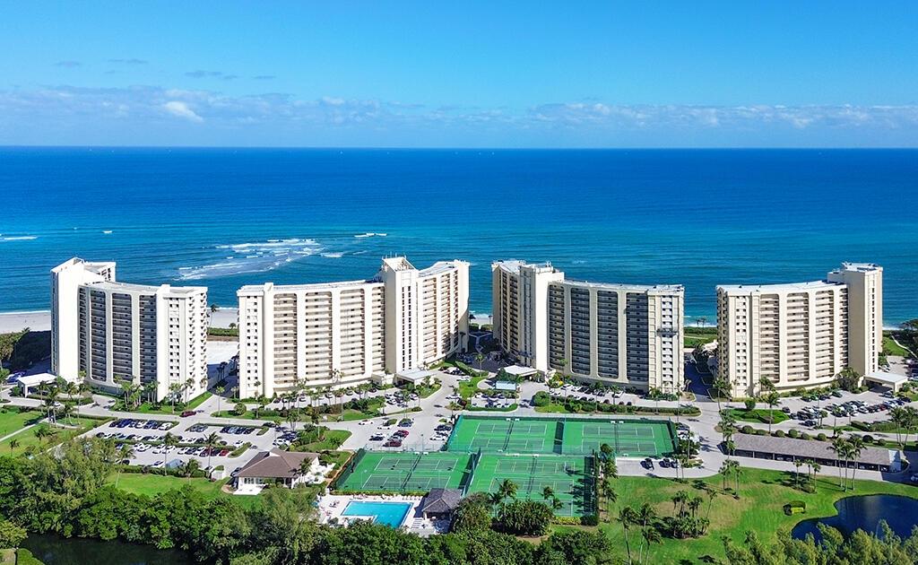 400 Ocean Trail Way # 203, Jupiter FL 33477