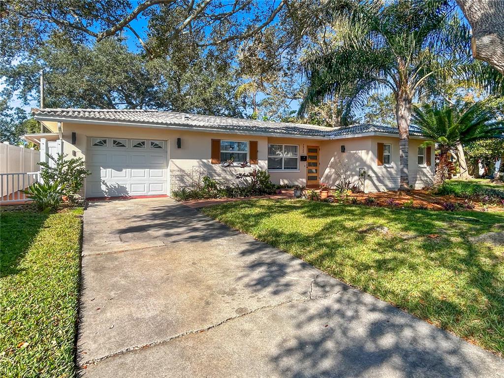 7922 2ND WAY N