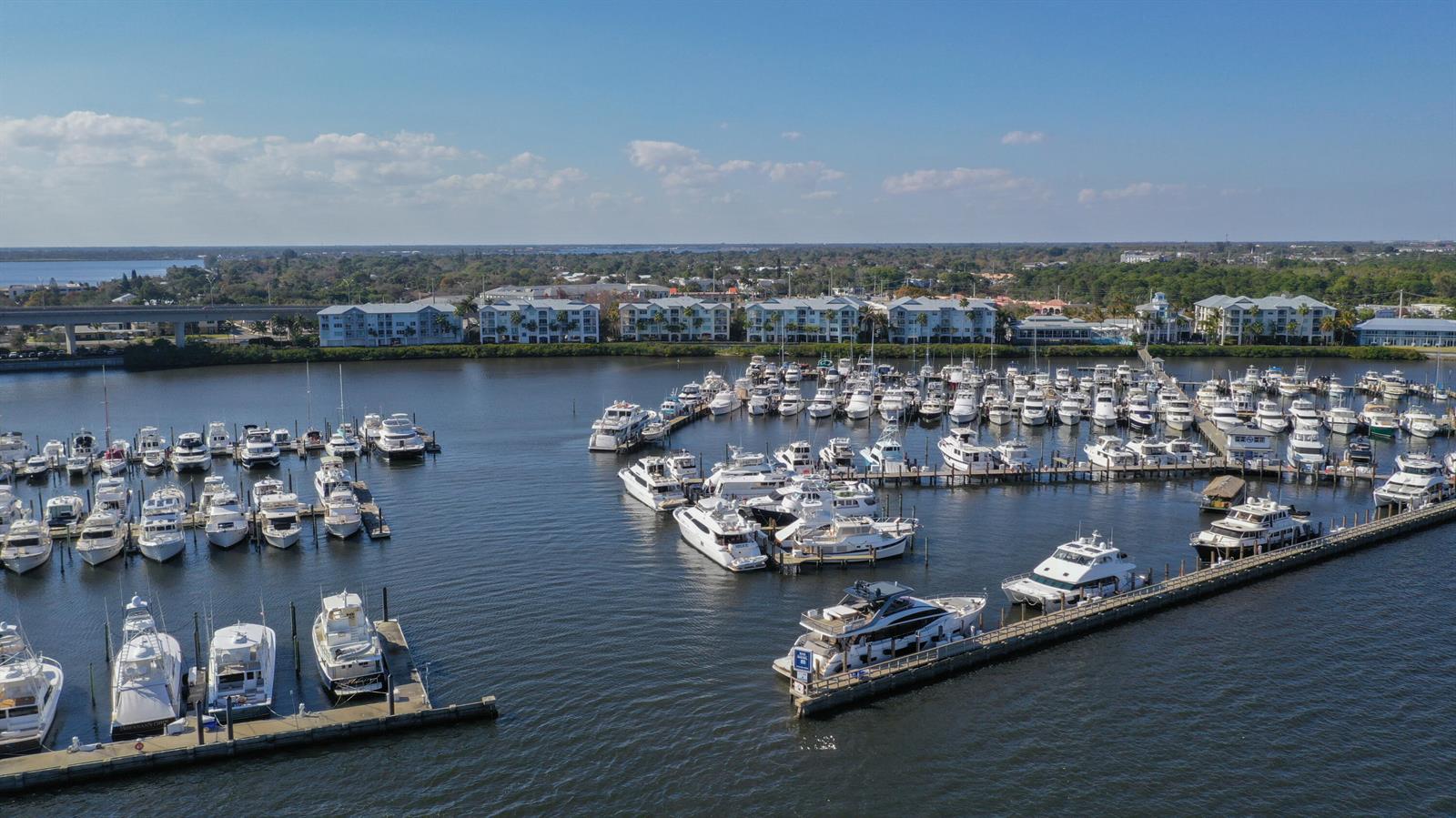 975 NW Flagler Avenue # 206, Stuart FL 34994