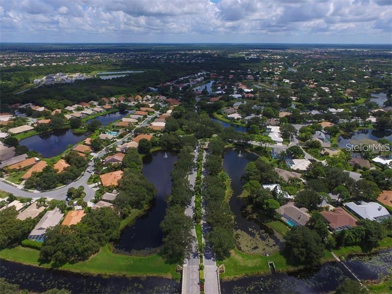 8338 SHADOW PINE WAY, SARASOTA, FL — photo 4 of 20