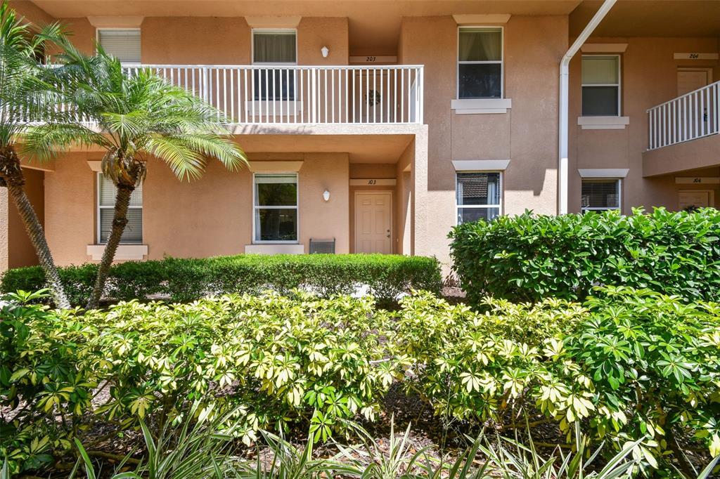 1003 FAIRWAYCOVE LANE UNIT 103