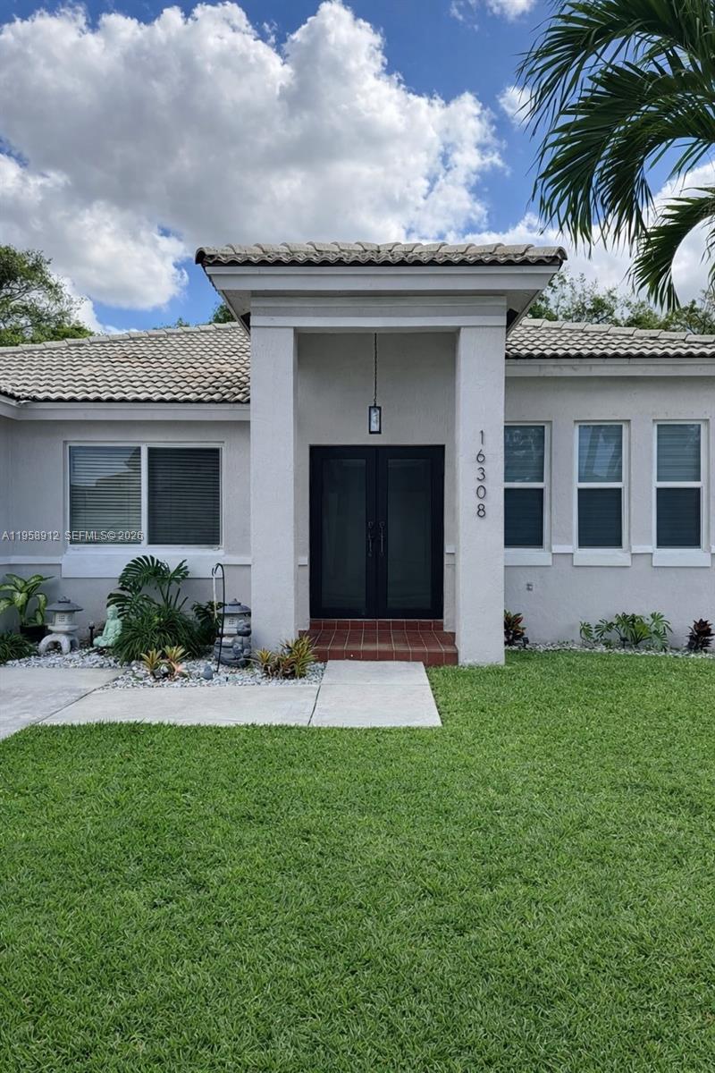 16308 SW 83rd Ln, Miami FL 33193