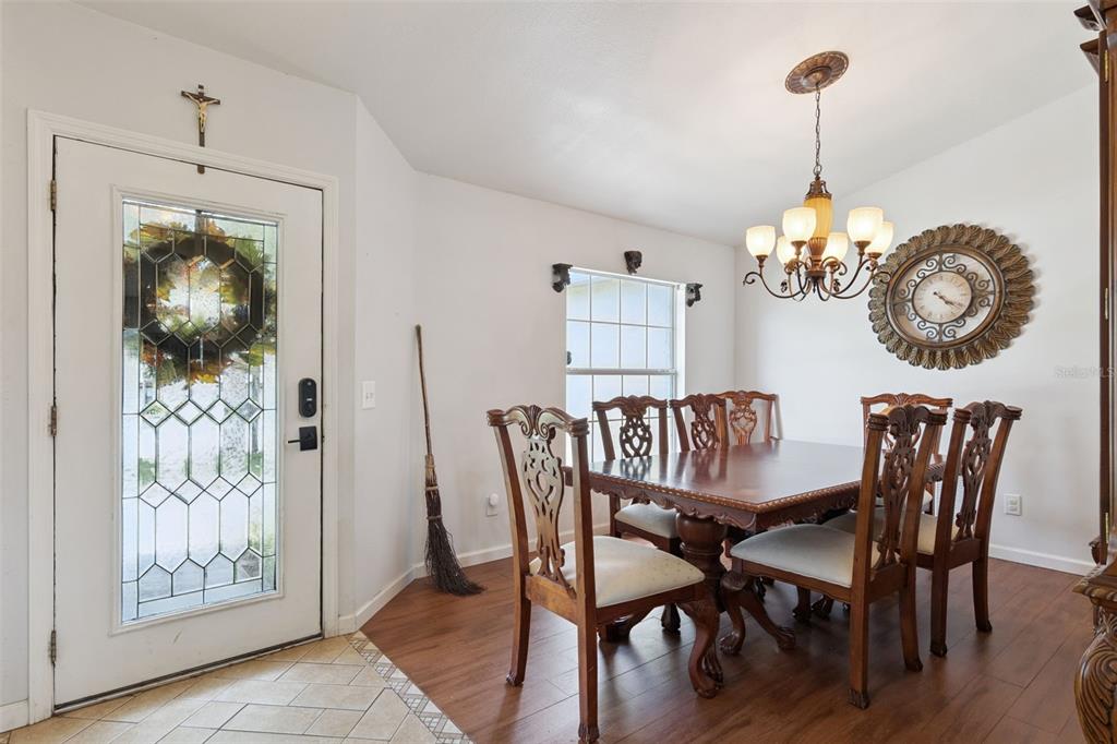 939 CLOVERLEAF BOULEVARD, DELTONA, FL — photo 5 of 15