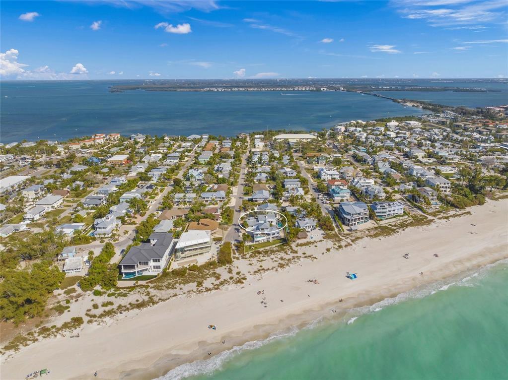 105 49TH STREET, HOLMES BEACH, FL — photo 2 of 30