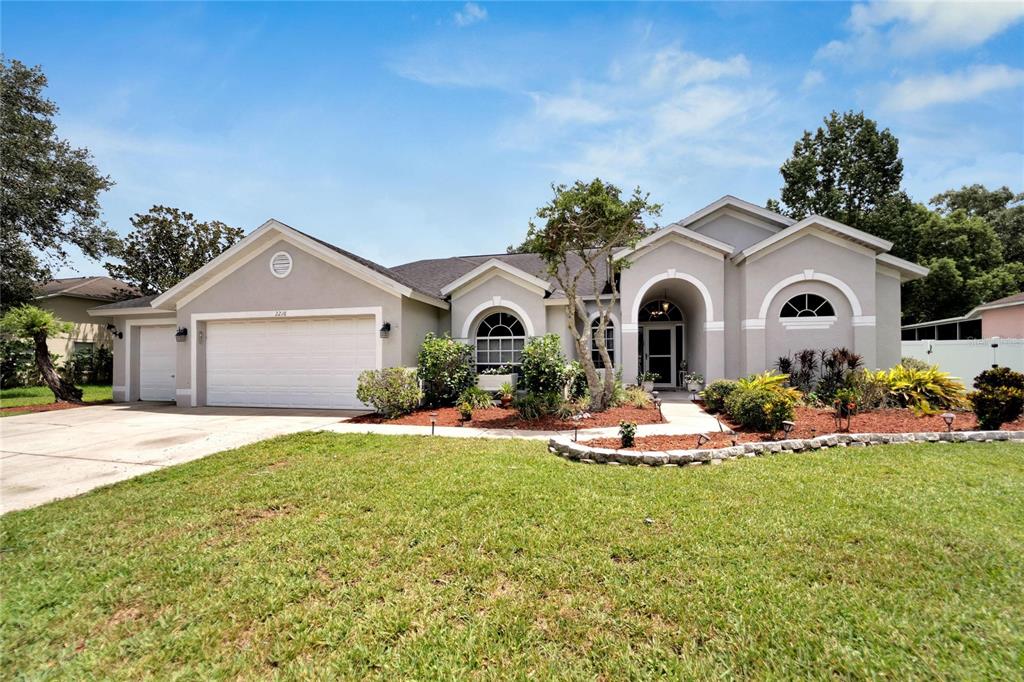 2216 GLEN MIST DRIVE