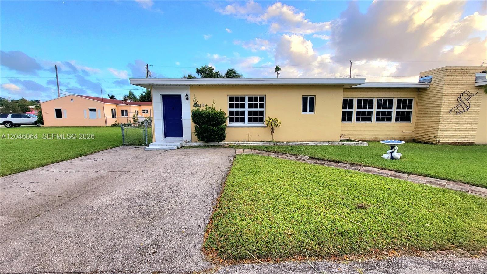 720 NE 5th St # 1, Hallandale Beach FL 33009