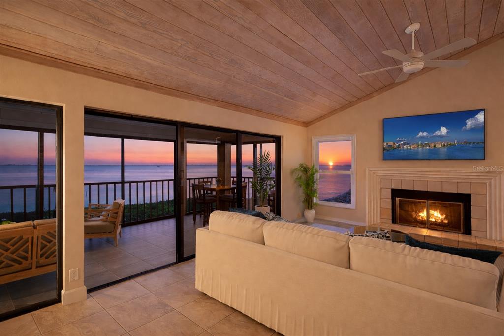 4535 BAY CLUB DRIVE