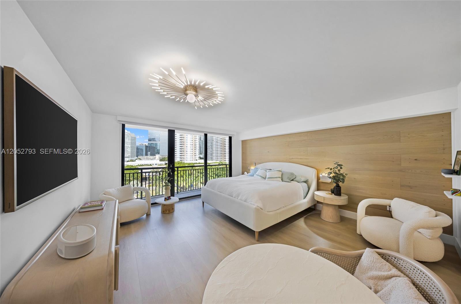 540 Brickell Key Dr # 809, Miami FL 33131