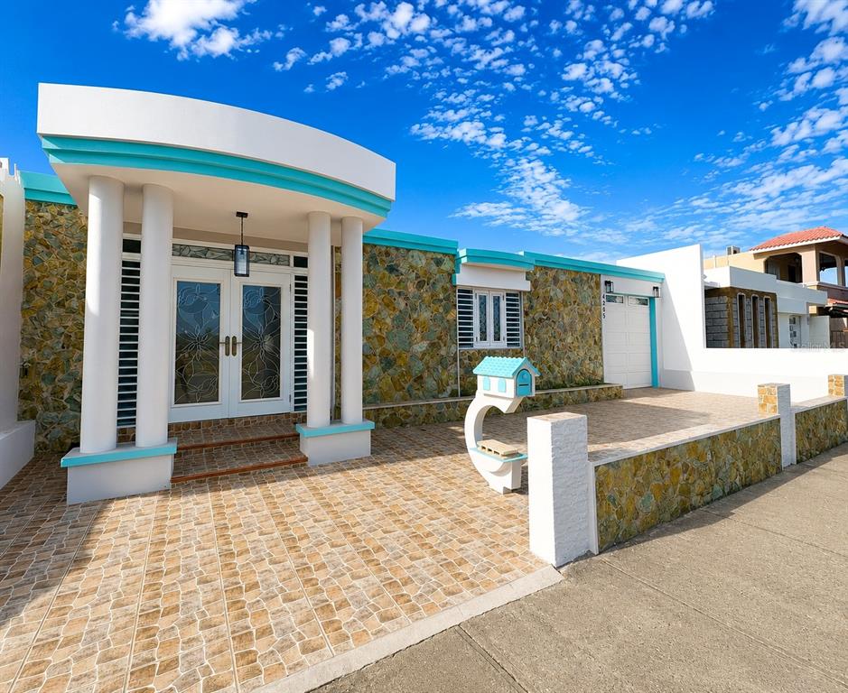 4205 URB VILLA DEL CARMEN AVE. CONSTANCIA