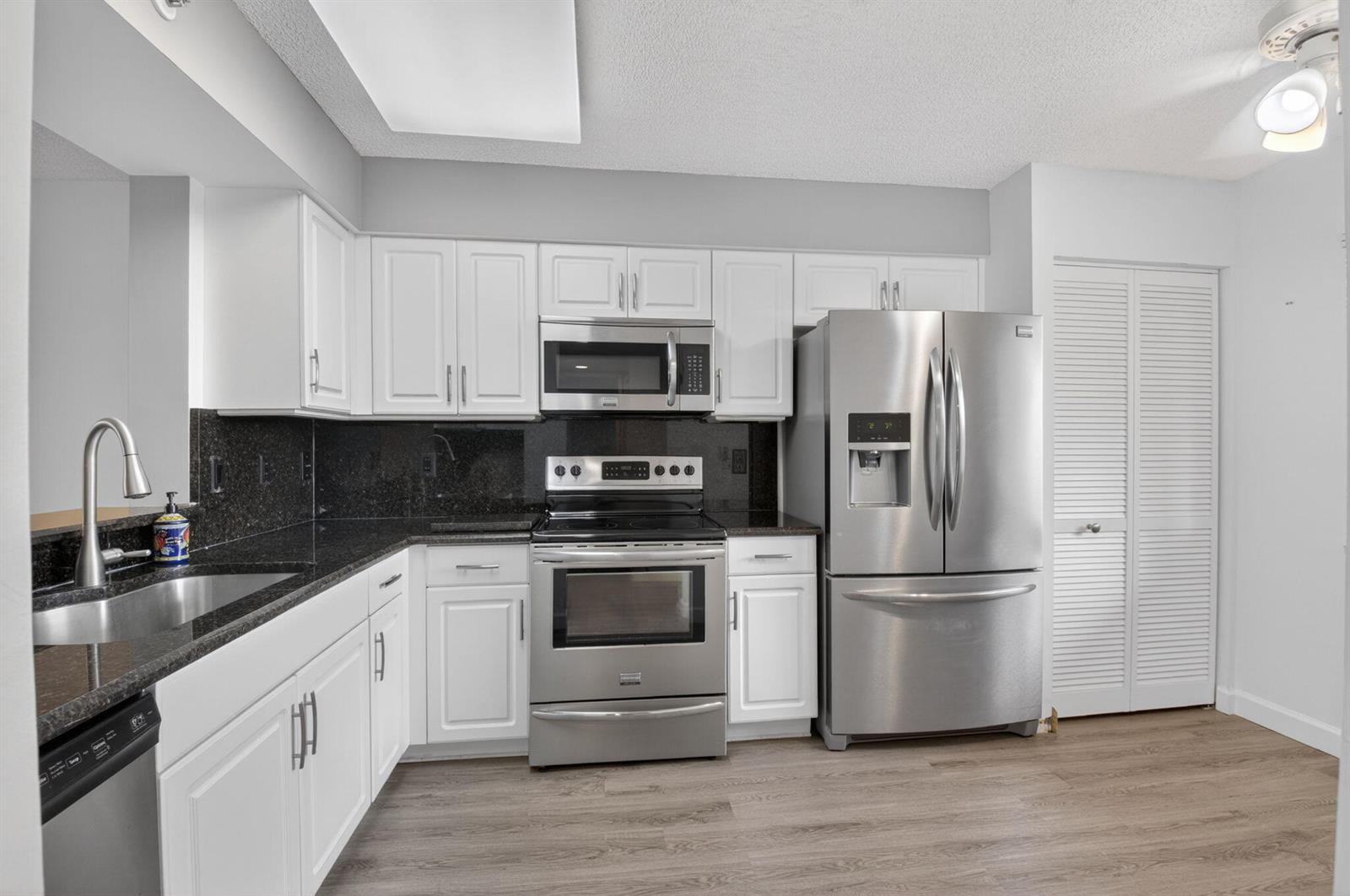 6080 Huntwick Terrace # 405, Delray Beach FL 33484