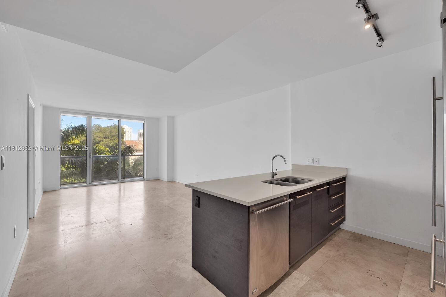 500 Brickell Ave # 400, Miami FL 33131