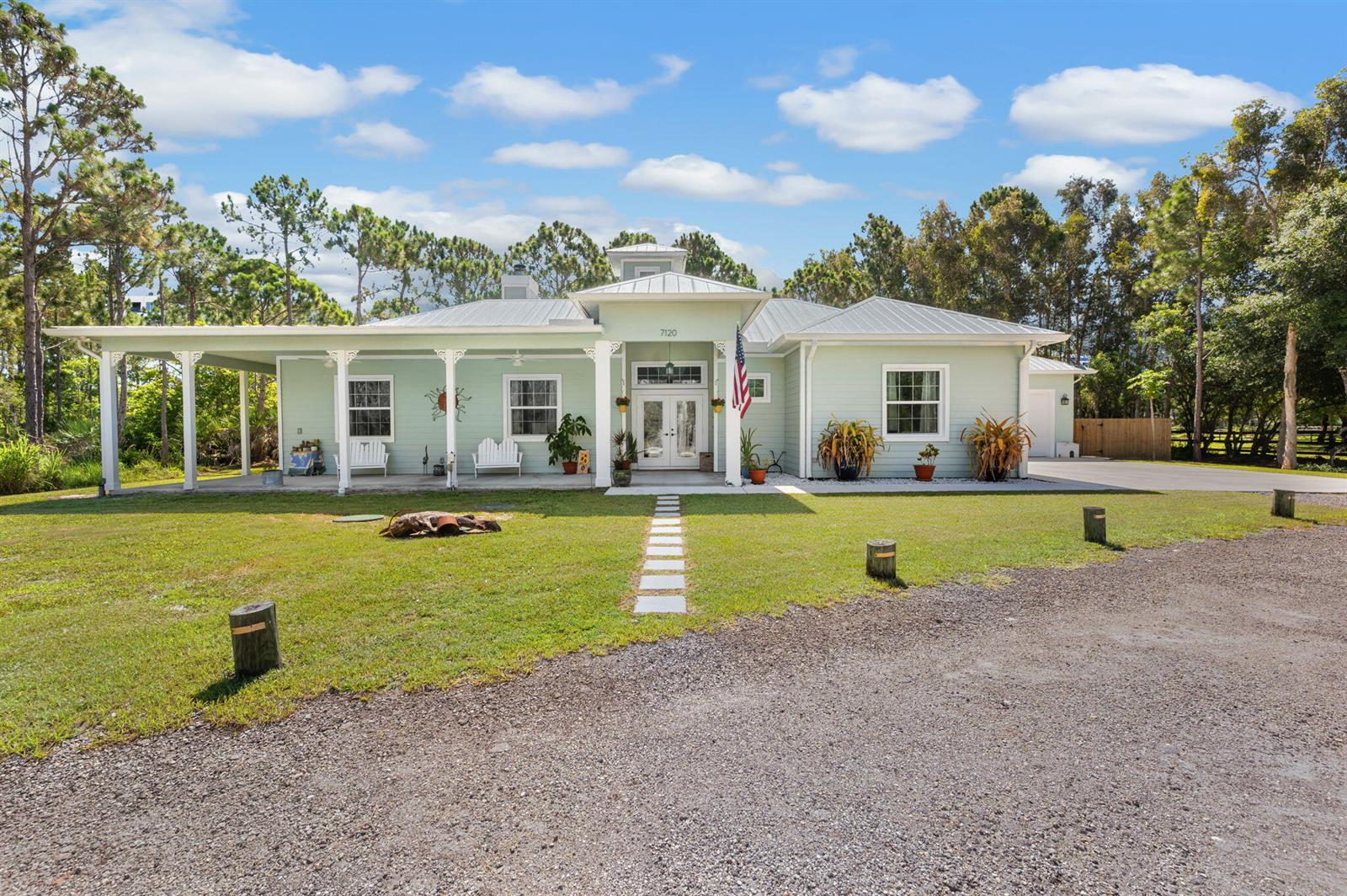 7120 Shanas Trail, Port St. Lucie FL 34952
