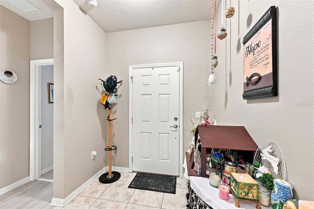803 PARKER DEN DRIVE, RUSKIN, FL — photo 5 of 30