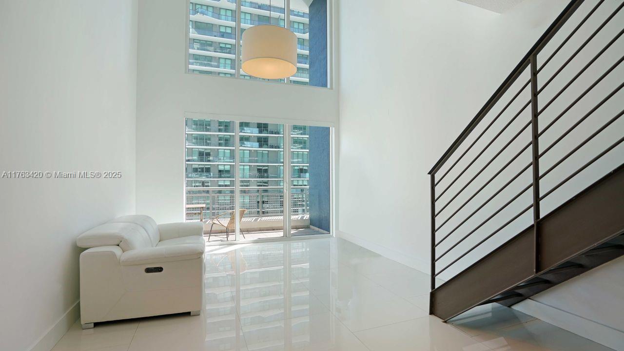 60 SW 13th St # 3820, Miami FL 33130