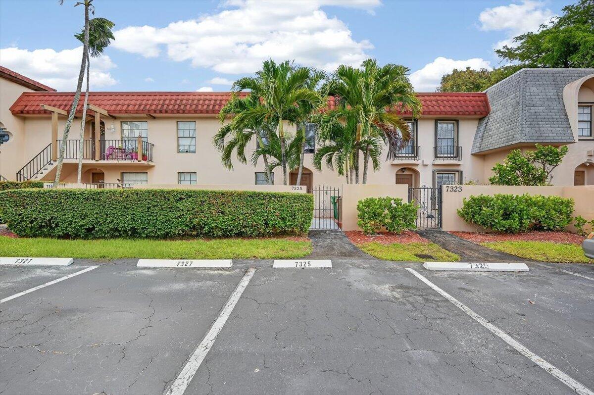 7325 SW 26th Court # 22, Davie FL 33314