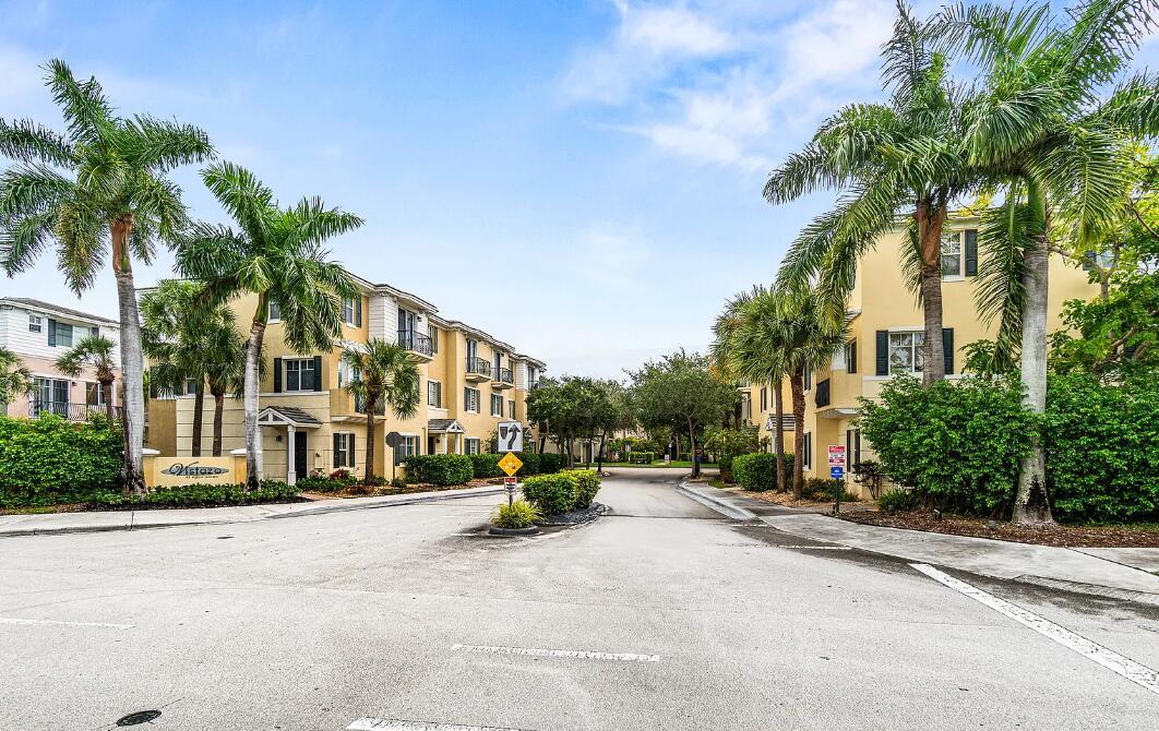 536 N West 39th Circle, Boca Raton FL 33431