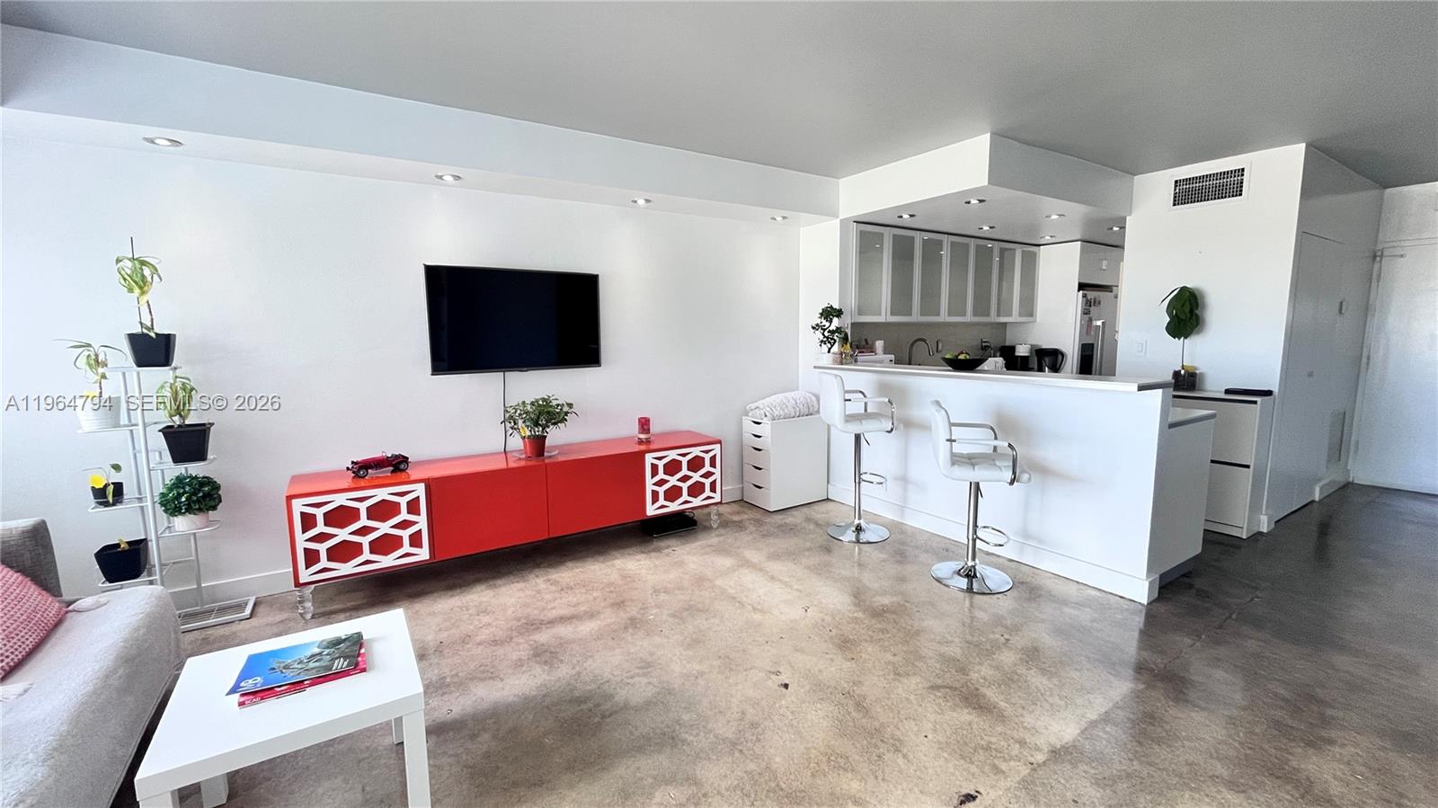1000 West Ave # 932, Miami Beach FL 33139