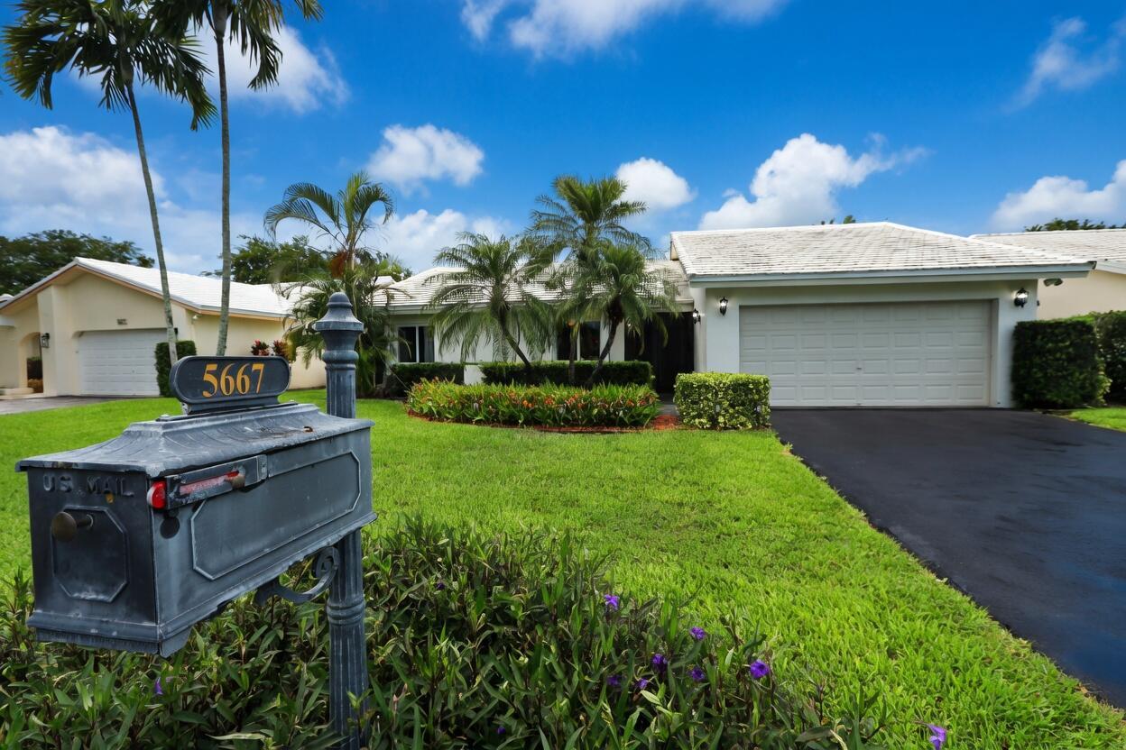 5667 Cameo Drive N, Boca Raton FL 33433