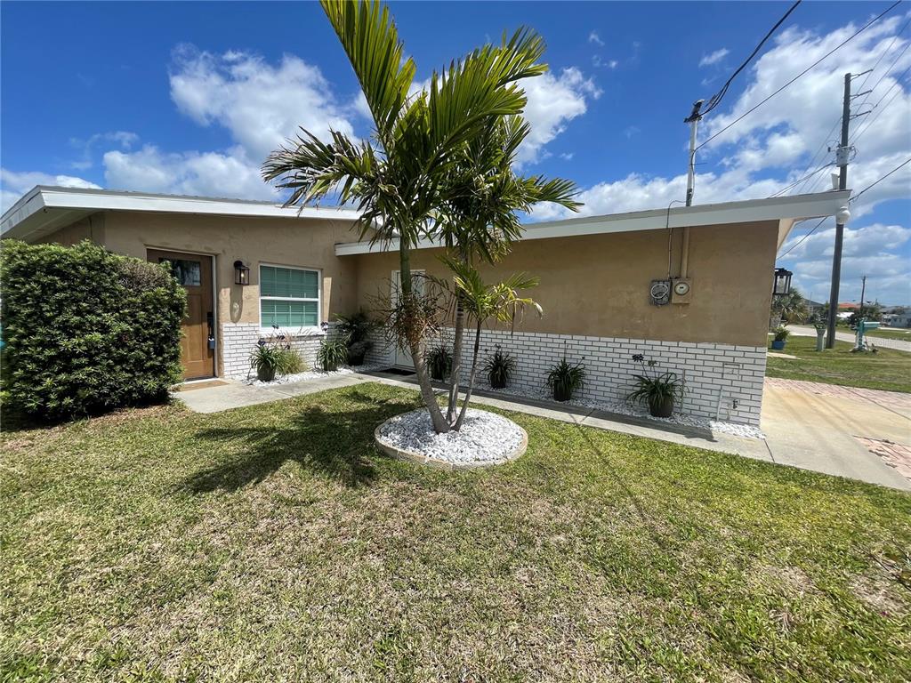 6403 LONNIE LEE LANE