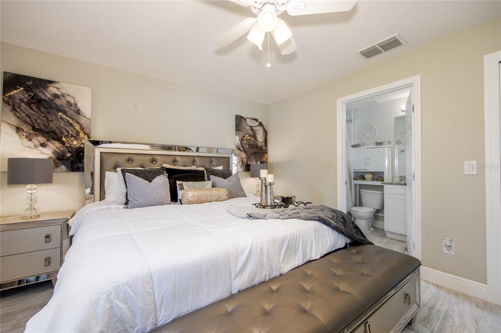 811 HOFFMAN BOULEVARD, TAMPA, FL — photo 5 of 15