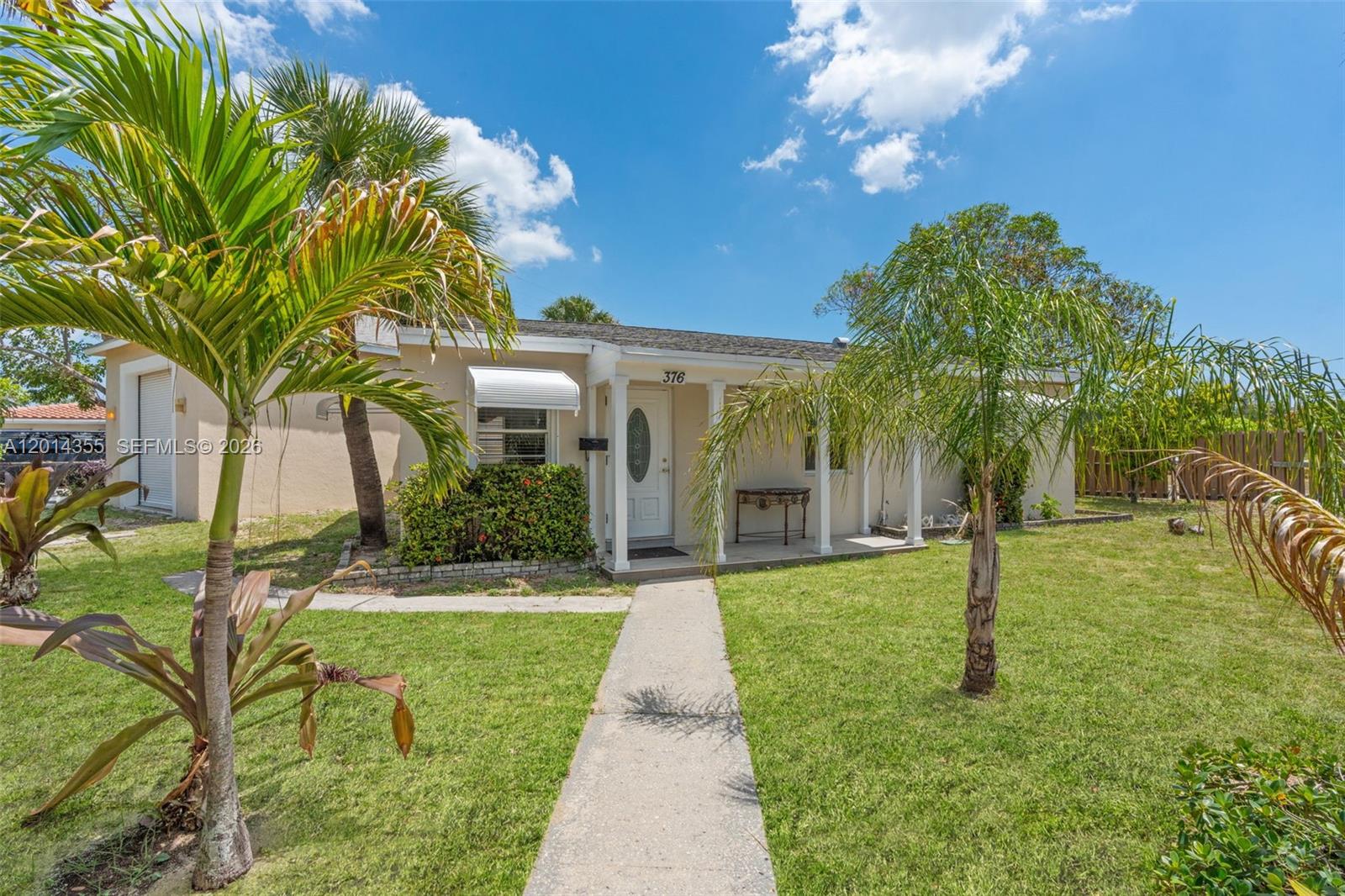 376 W 14th St, Riviera Beach FL 33404