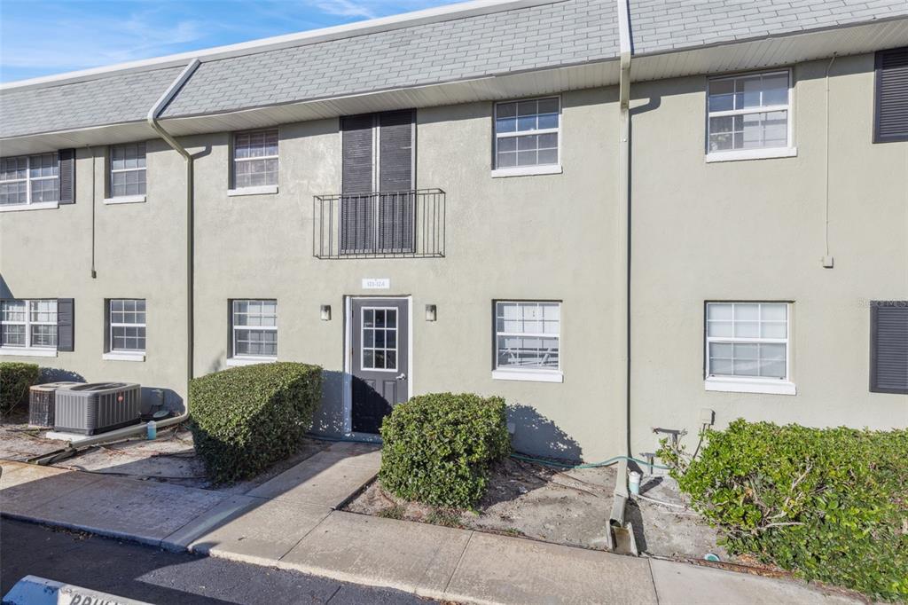 525 CONWAY ROAD UNIT 123