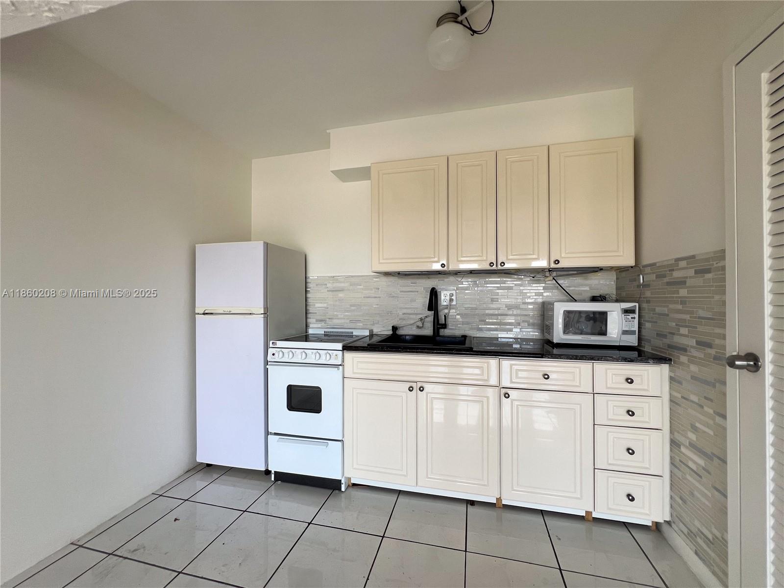 2200 E Hallandale Beach Blvd # 603, Hallandale Beach FL 33009
