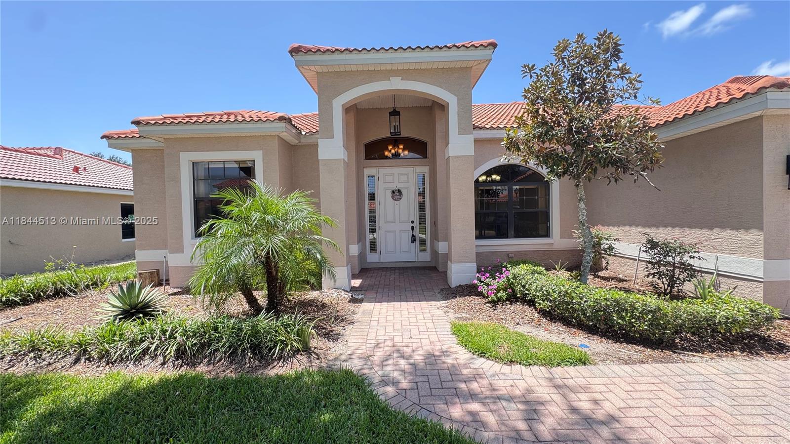 406 Cinnamom Dr, Kissimmee FL 34759