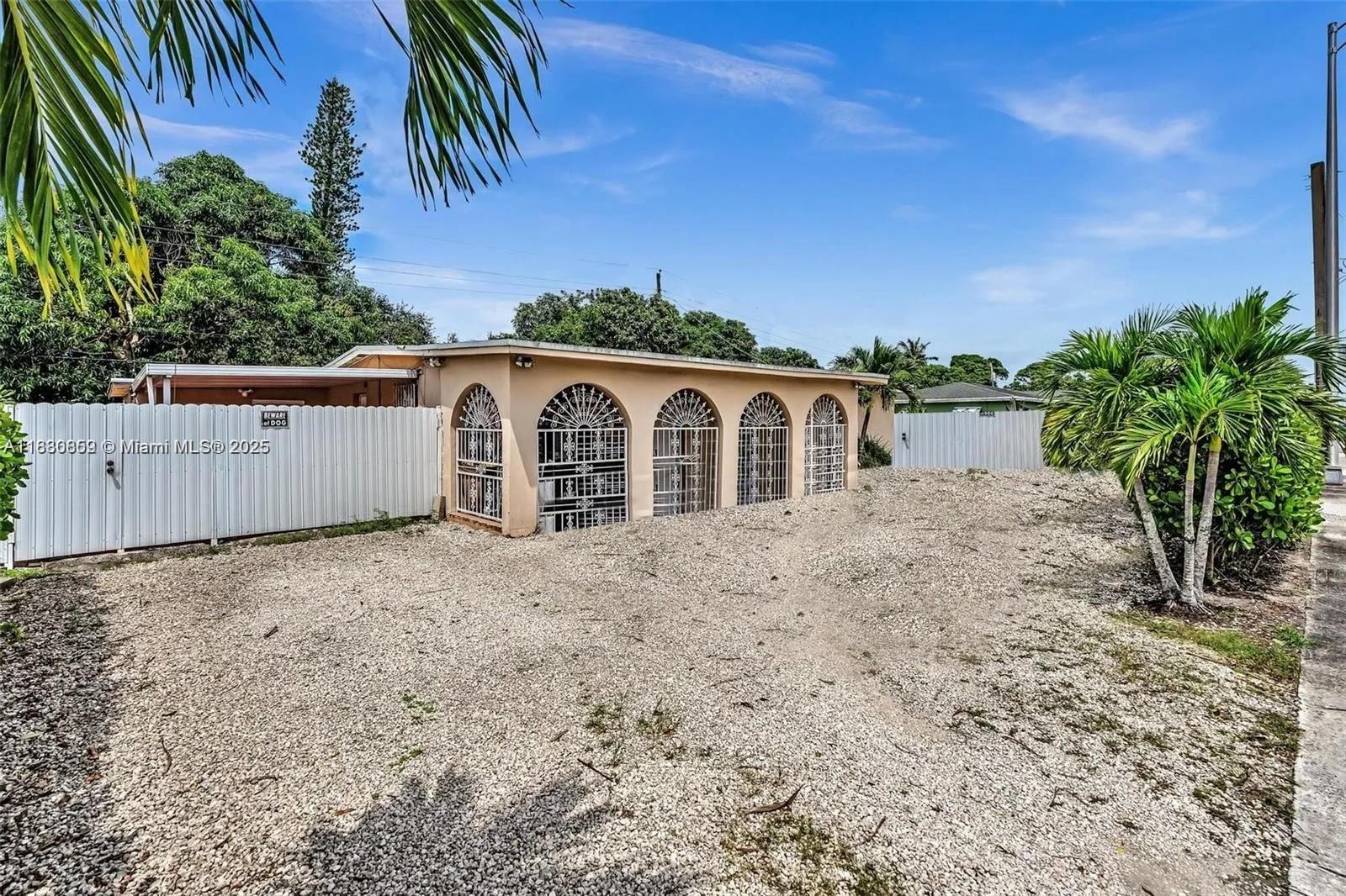 12840 NW 22nd Ave, Miami FL 33167
