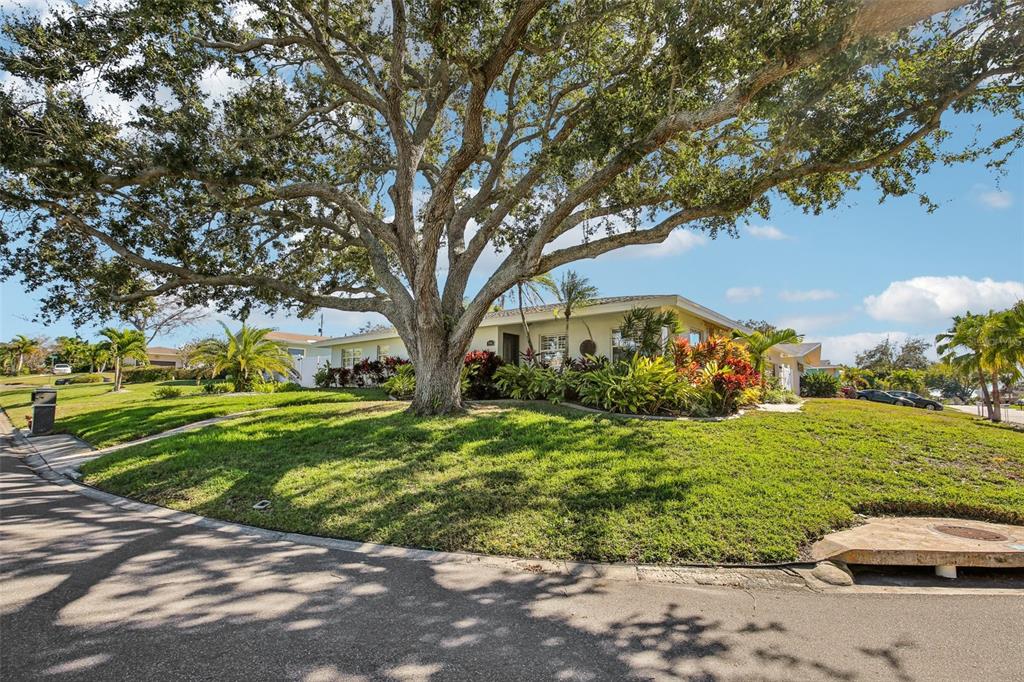 3966 HIGH BLUFF DRIVE, LARGO, FL — photo 4 of 30