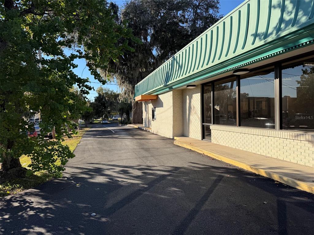 1536 S PINE AVENUE, OCALA, FL — photo 4 of 30