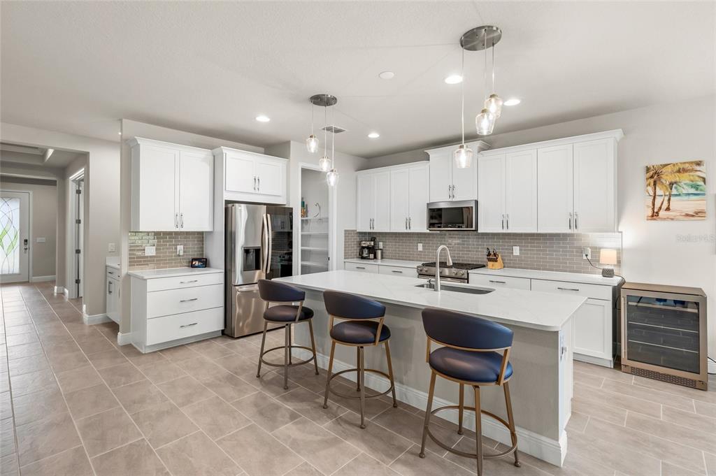 8600 SUNDANCE LOOP, SARASOTA, FL — photo 5 of 30