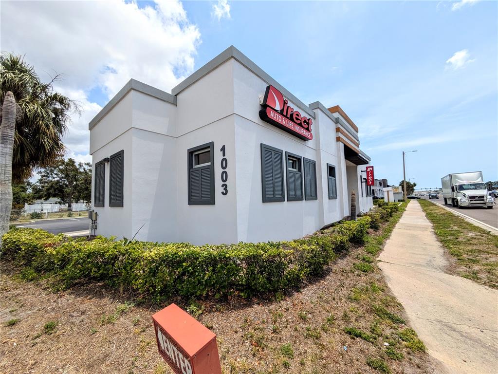 1003 1ST STREET E, BRADENTON, FL — photo 3 of 6