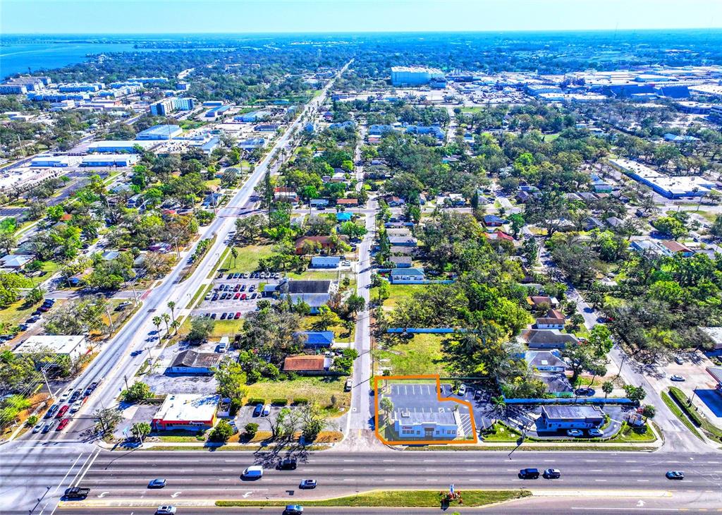 1003 1ST STREET E, BRADENTON, FL — photo 4 of 6