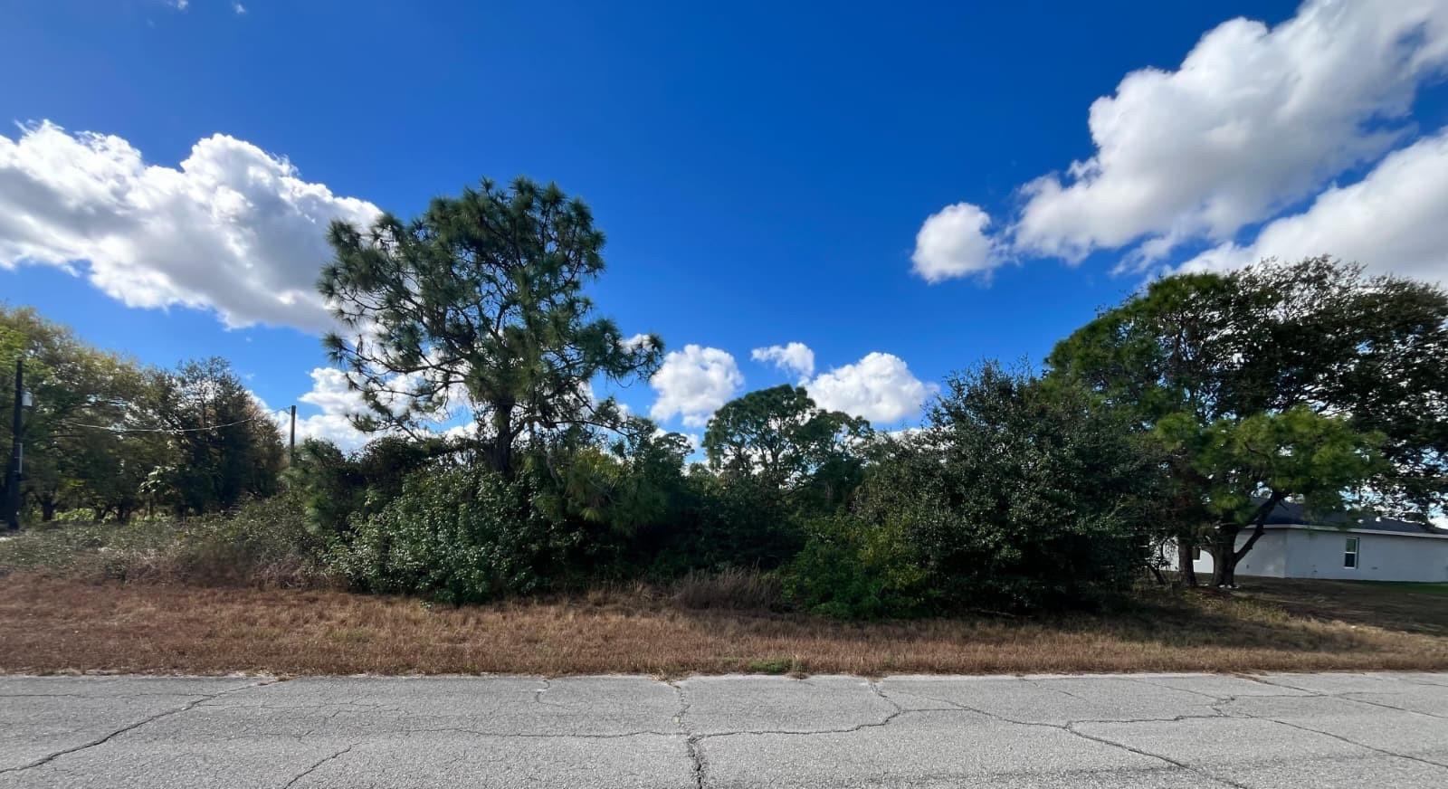 122 Pixie Avenue, FL 33935, FL — photo 3 of 8