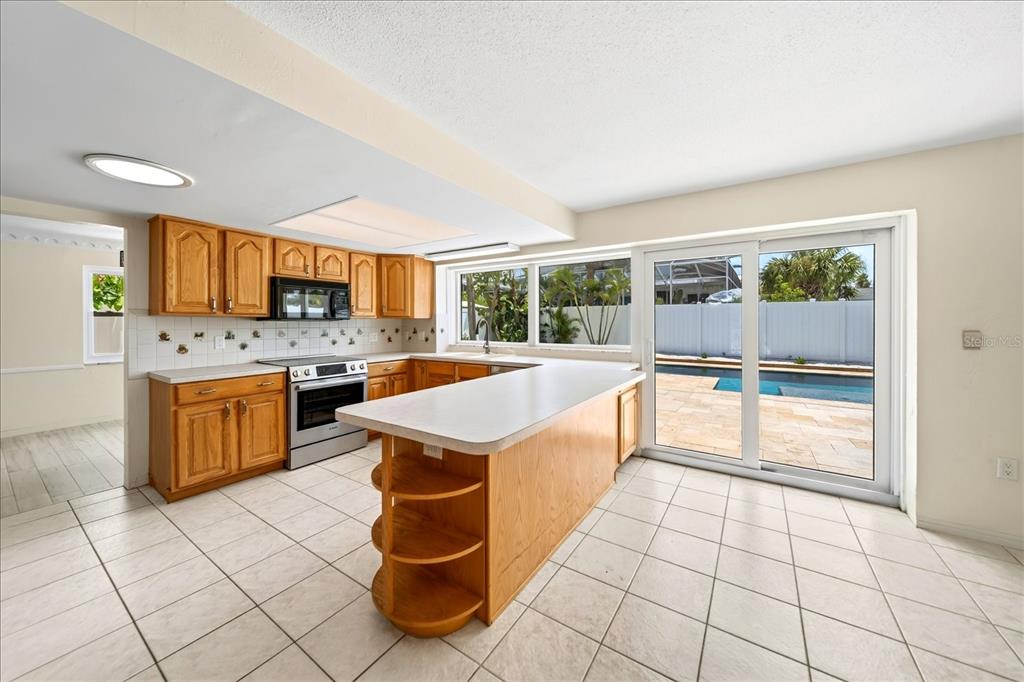 230 N TESSIER DRIVE, ST PETE BEACH, FL — photo 3 of 30