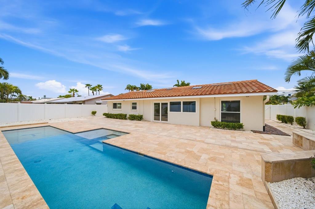 230 N TESSIER DRIVE, ST PETE BEACH, FL — photo 4 of 30