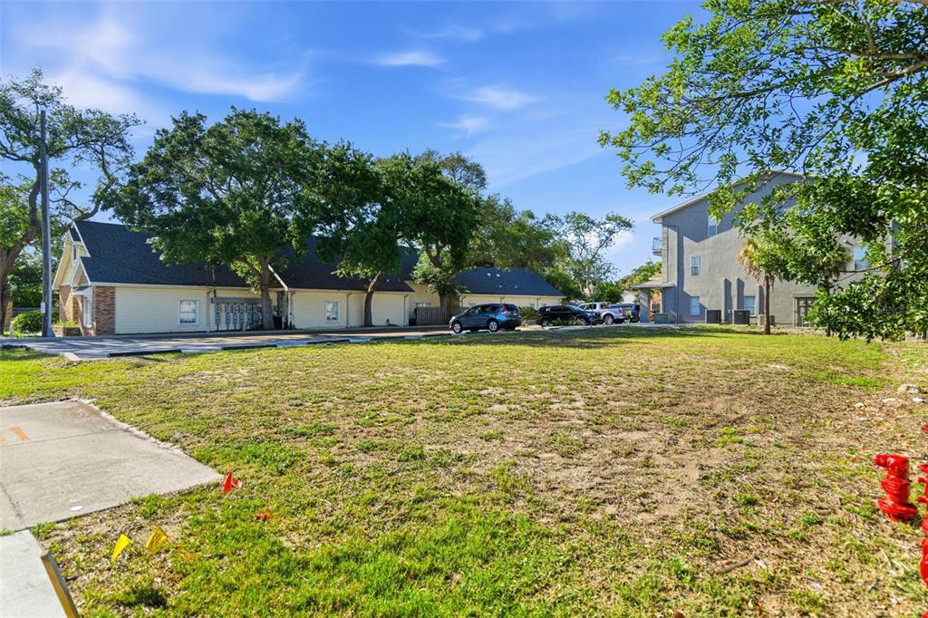 444 SKINNER BOULEVARD, DUNEDIN, FL — photo 3 of 28