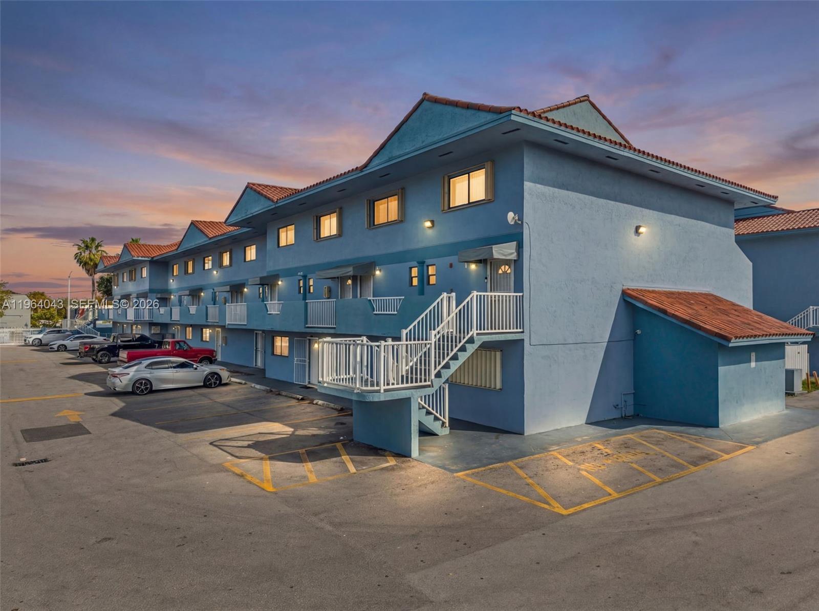240 W 68th St # 207, Hialeah FL 33014